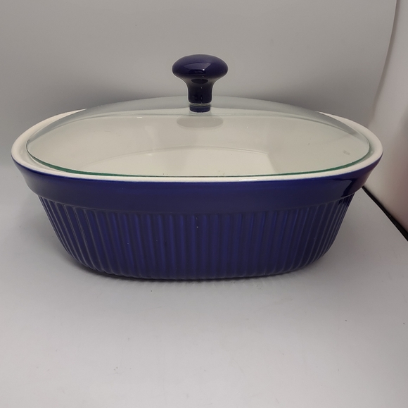 ROSHCO Cobalt Blue 9 1/2"w x 3"h Casserole Baking Dish With Knob Lid 1.5 qt. - Picture 1 of 5